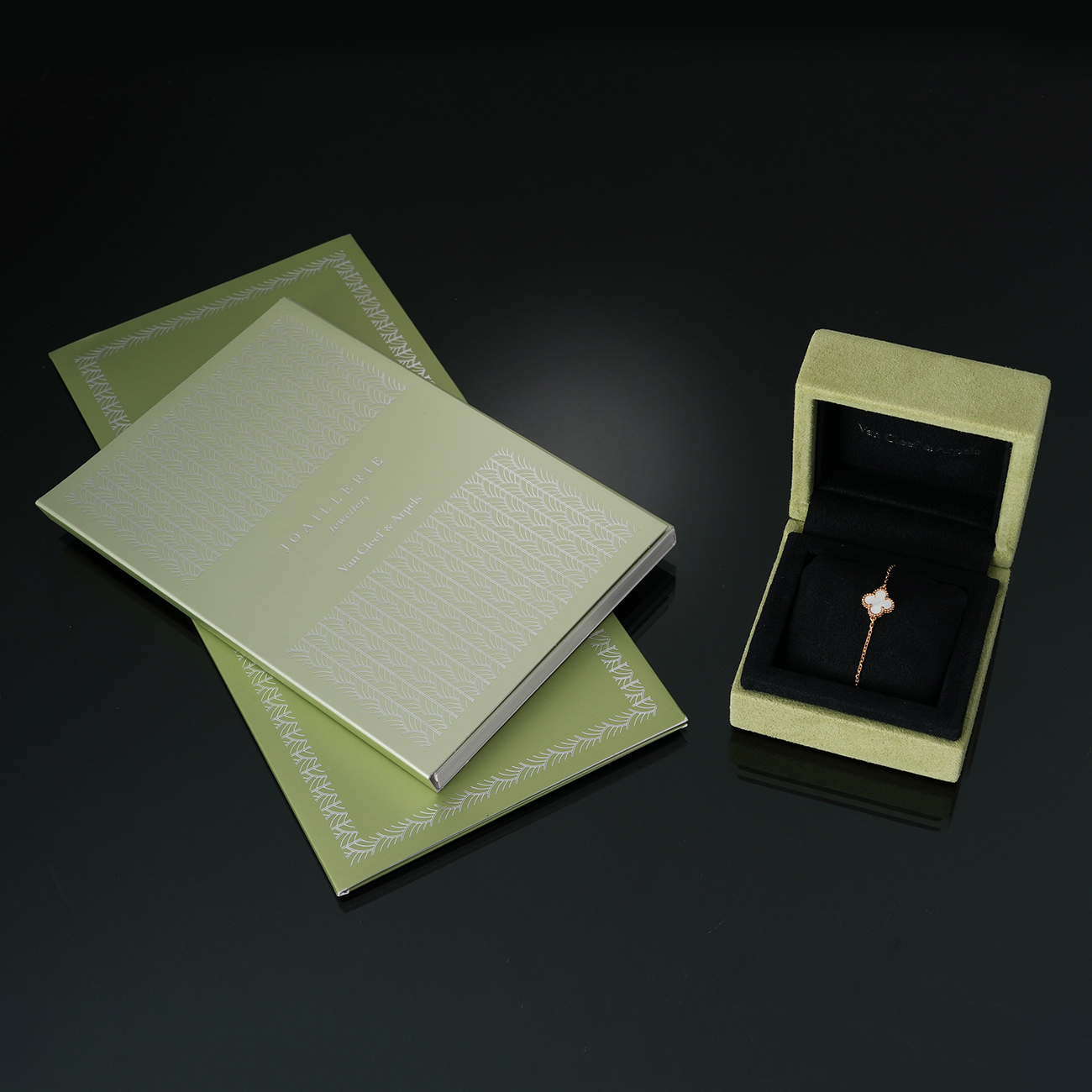 VAN CLEEF & ARPELS(USED)반클리프 스윗 알함브라 브레이슬릿 자개
